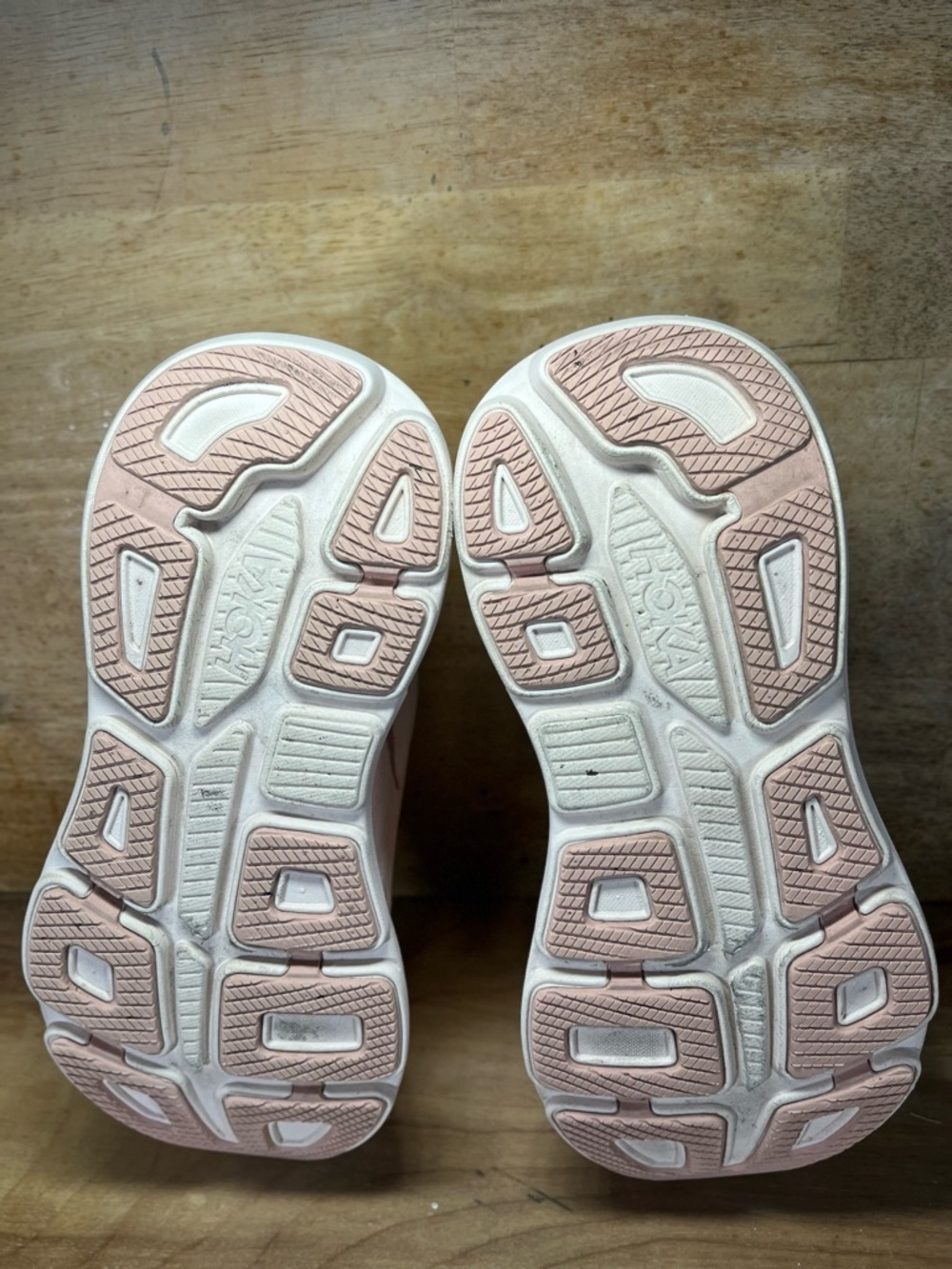 Hoka One One Bondi 9 Womens Size 8 Running Shoes Sneakers Light Pink Rose Latte - Picture 8 of 12